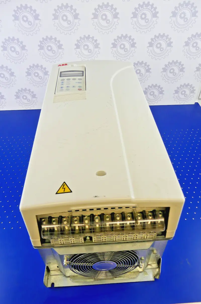 ABB ACS800-01-0075-3+E200