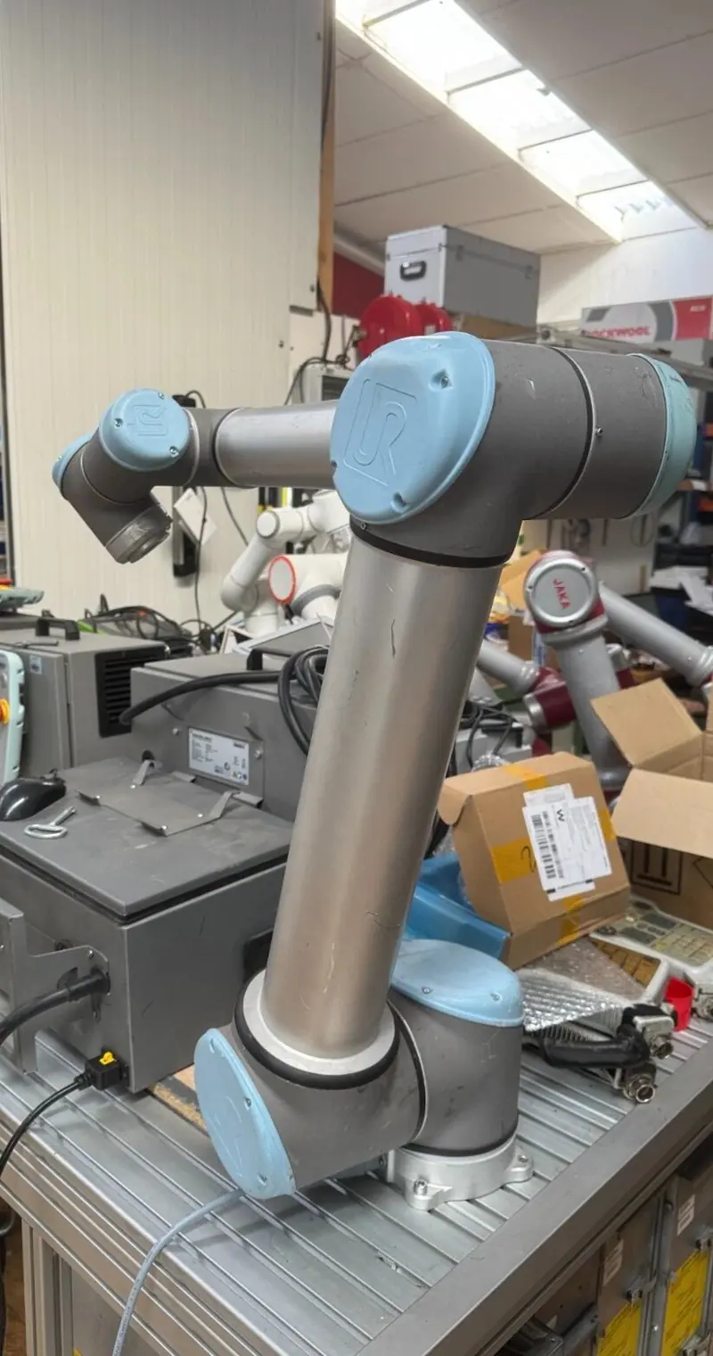 Roboter Cobot Universal Robots UR10 komplett