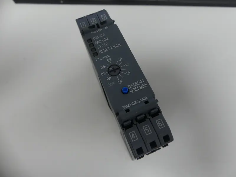 Siemens 3RM1102-3AA04