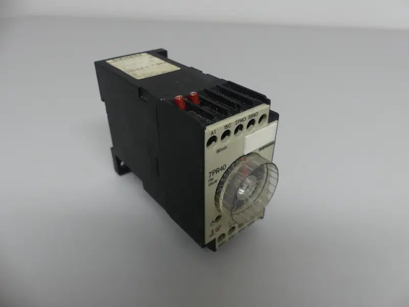 Siemens 7PR40