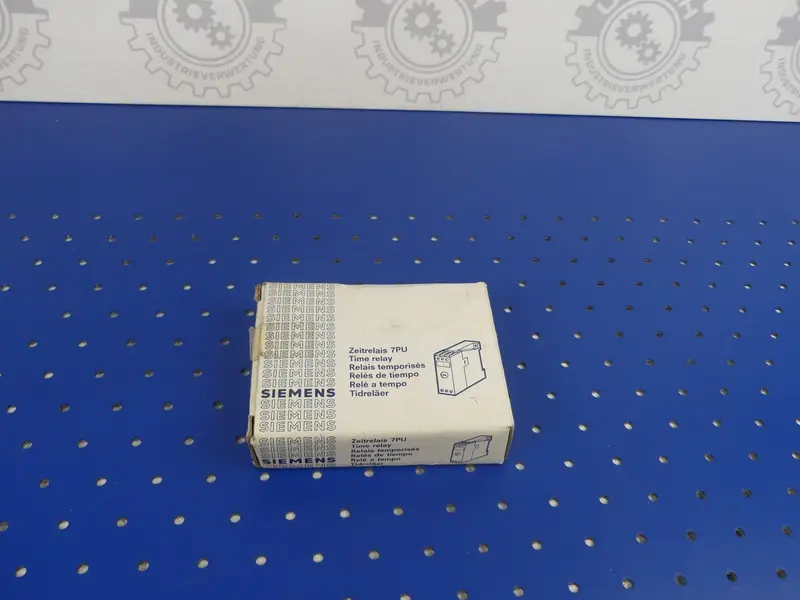 SIEMENS 7PU2020-3AB30 NEU