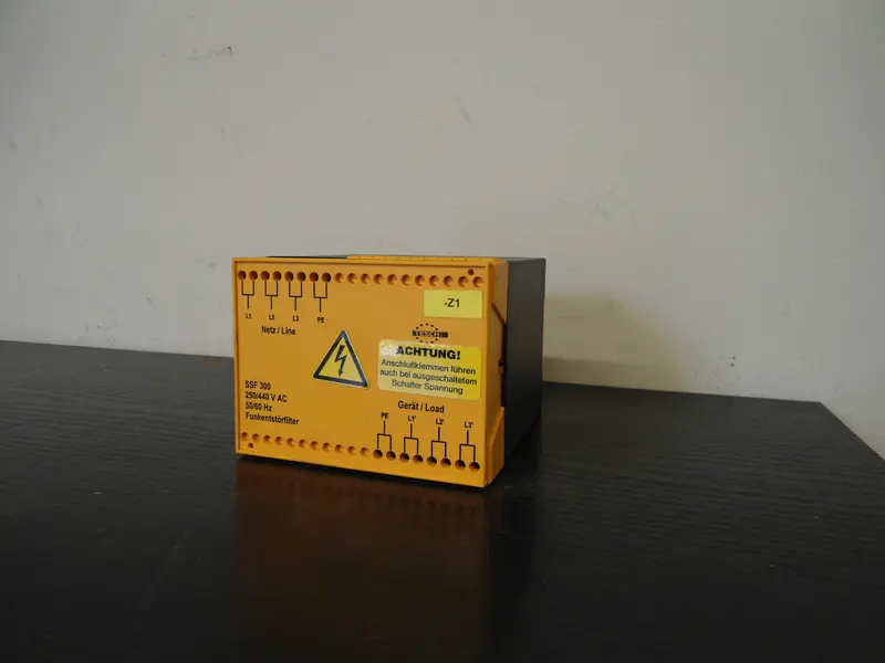 Tesch SSF300-2-25A Funkentstörfilter