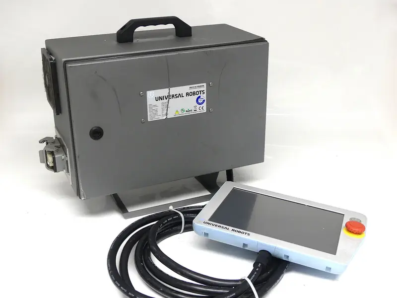 UNIVERSAL ROBOTS UR10 (CB3UR10)